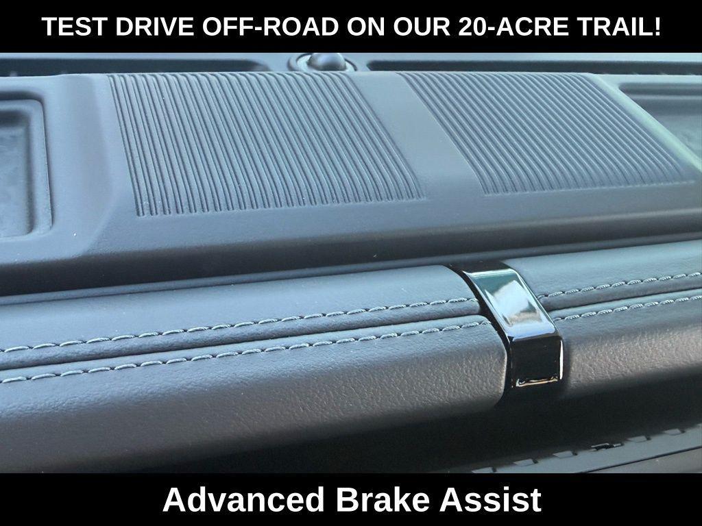 new 2026 Jeep Gladiator car, priced at $47,385