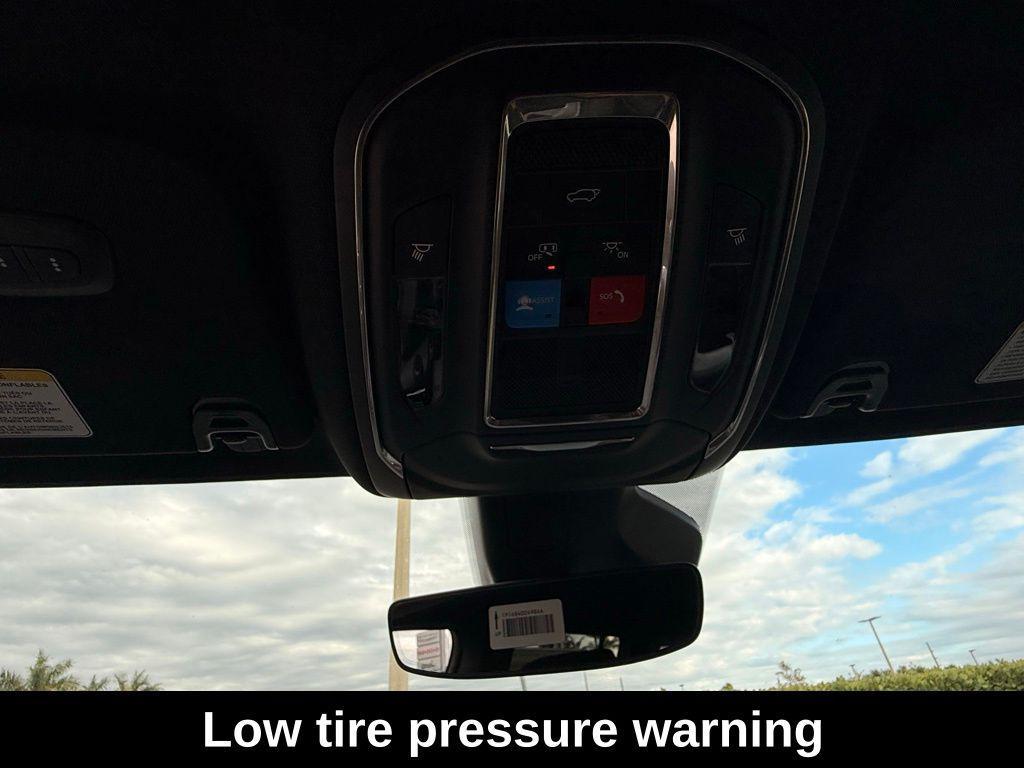 new 2026 Jeep Grand Wagoneer car, priced at $68,960