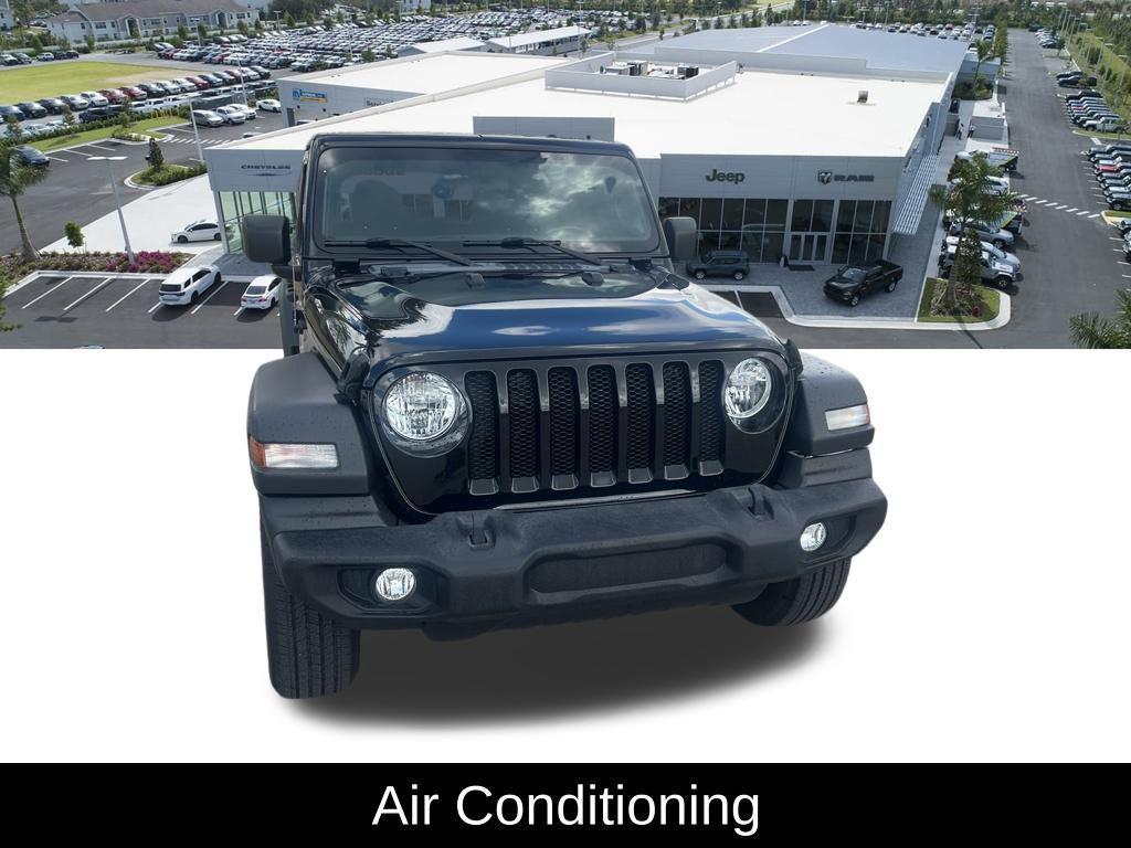 used 2022 Jeep Wrangler Unlimited car, priced at $28,900