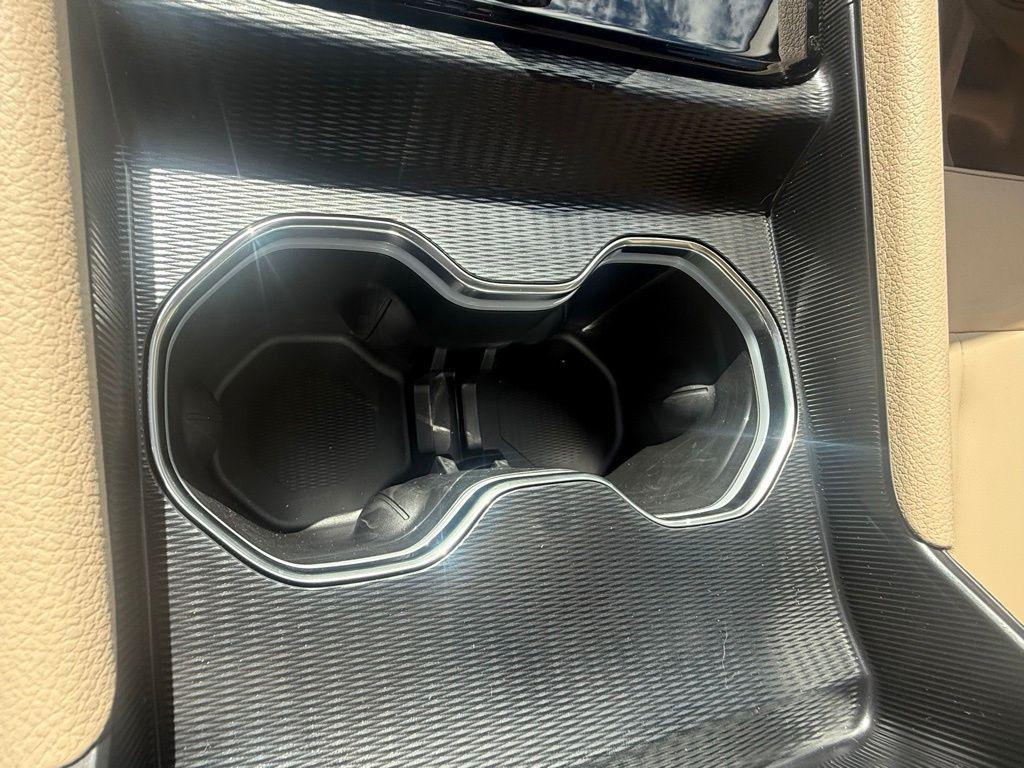 new 2025 Jeep Grand Cherokee car, priced at $37,495