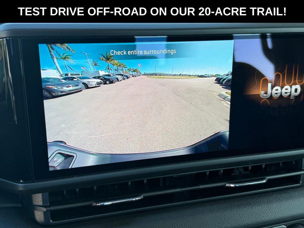 new 2026 Jeep Gladiator car, priced at $39,935