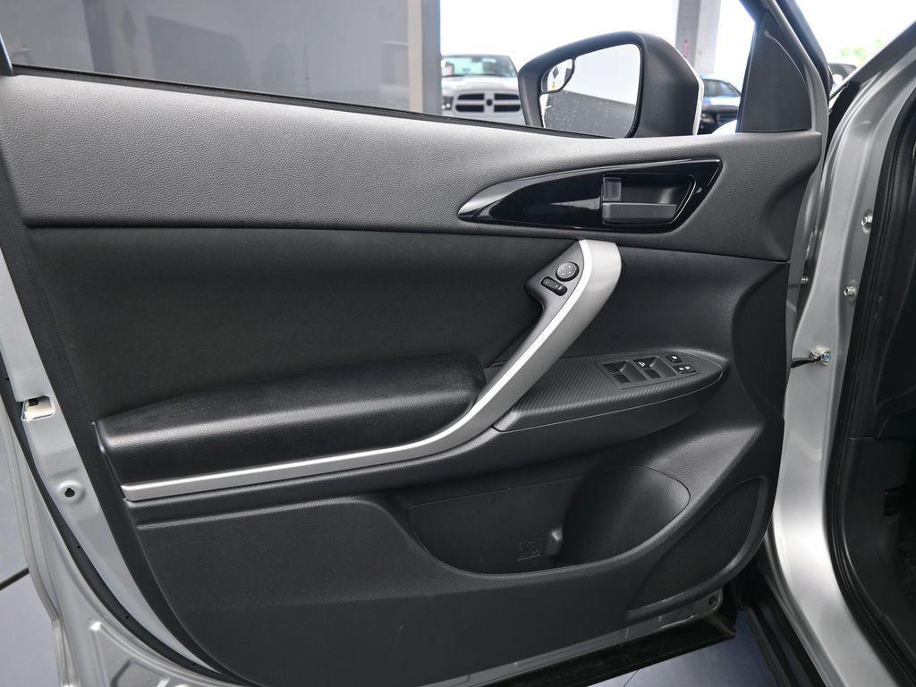 used 2023 Mitsubishi Eclipse Cross car, priced at $16,450