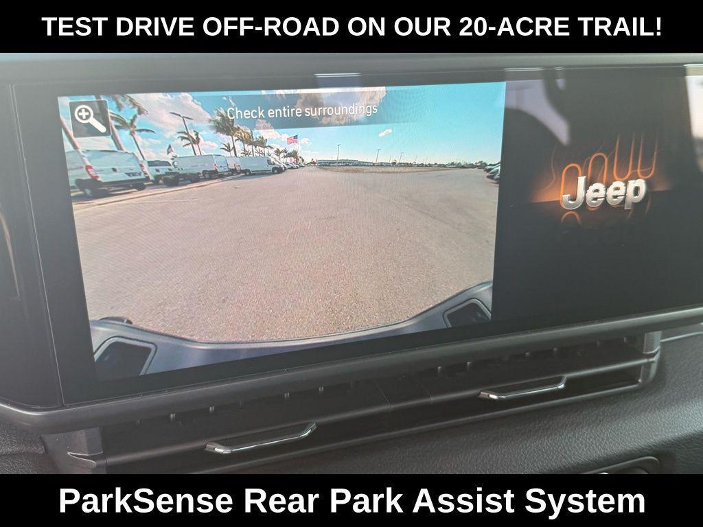 new 2026 Jeep Gladiator car, priced at $46,990