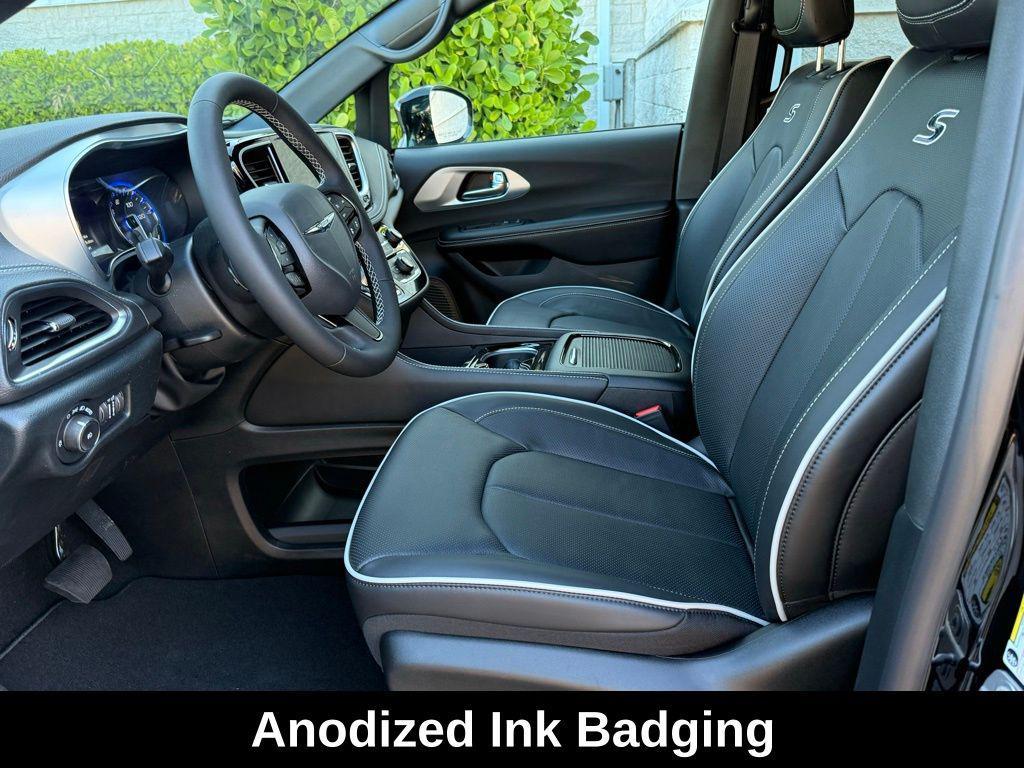 new 2026 Chrysler Pacifica car, priced at $46,615