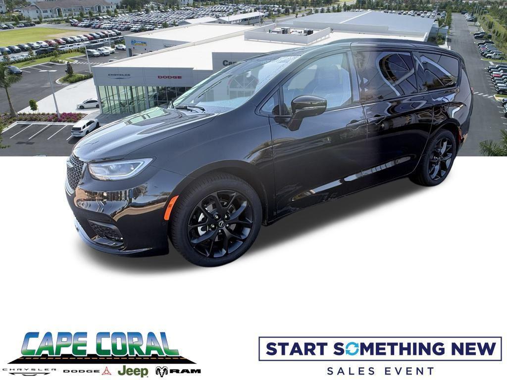 new 2026 Chrysler Pacifica car, priced at $46,615