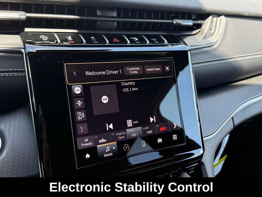 new 2025 Jeep Grand Cherokee car, priced at $36,730