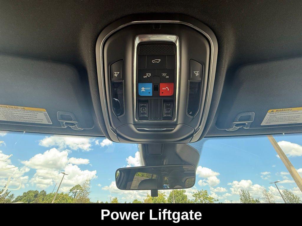 new 2025 Jeep Grand Cherokee car, priced at $36,730