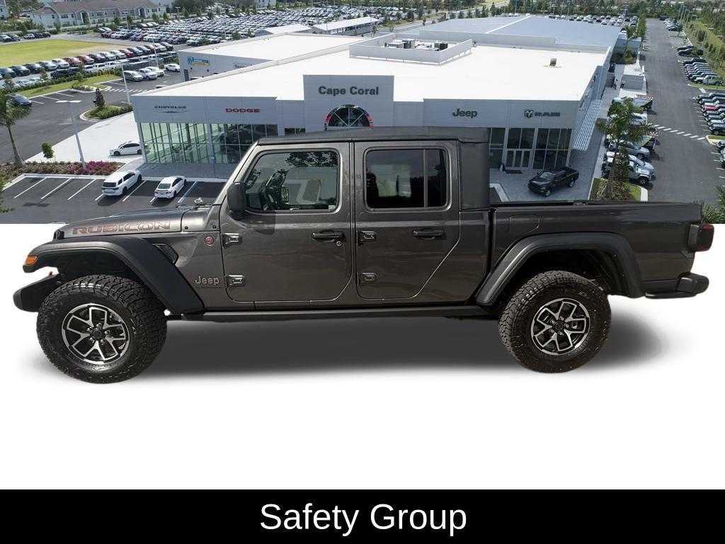 used 2025 Jeep Gladiator car, priced at $46,918