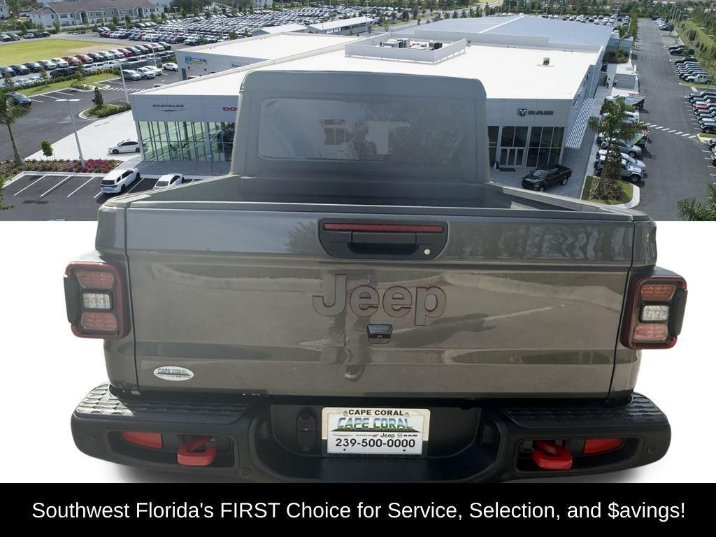 used 2025 Jeep Gladiator car, priced at $46,918