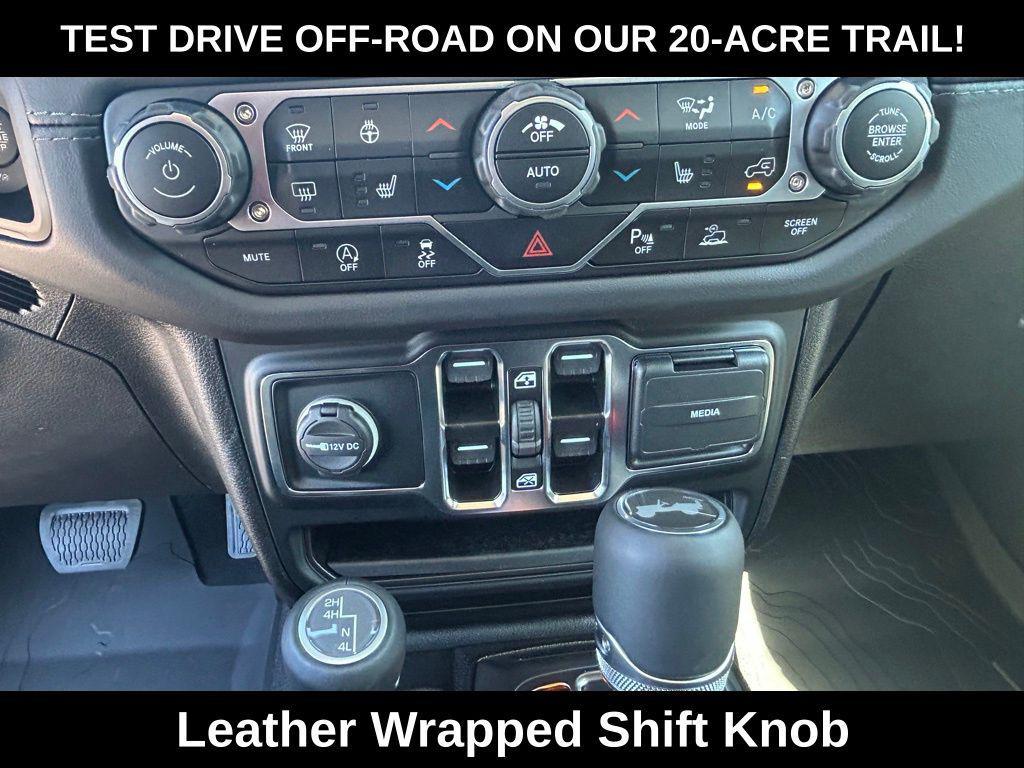 new 2025 Jeep Wrangler car, priced at $45,610