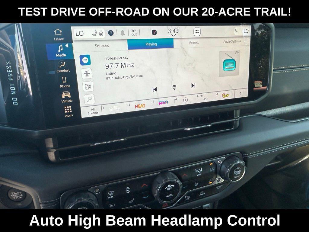 new 2025 Jeep Wrangler car, priced at $45,610