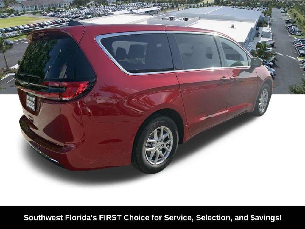 new 2026 Chrysler Pacifica car, priced at $40,155