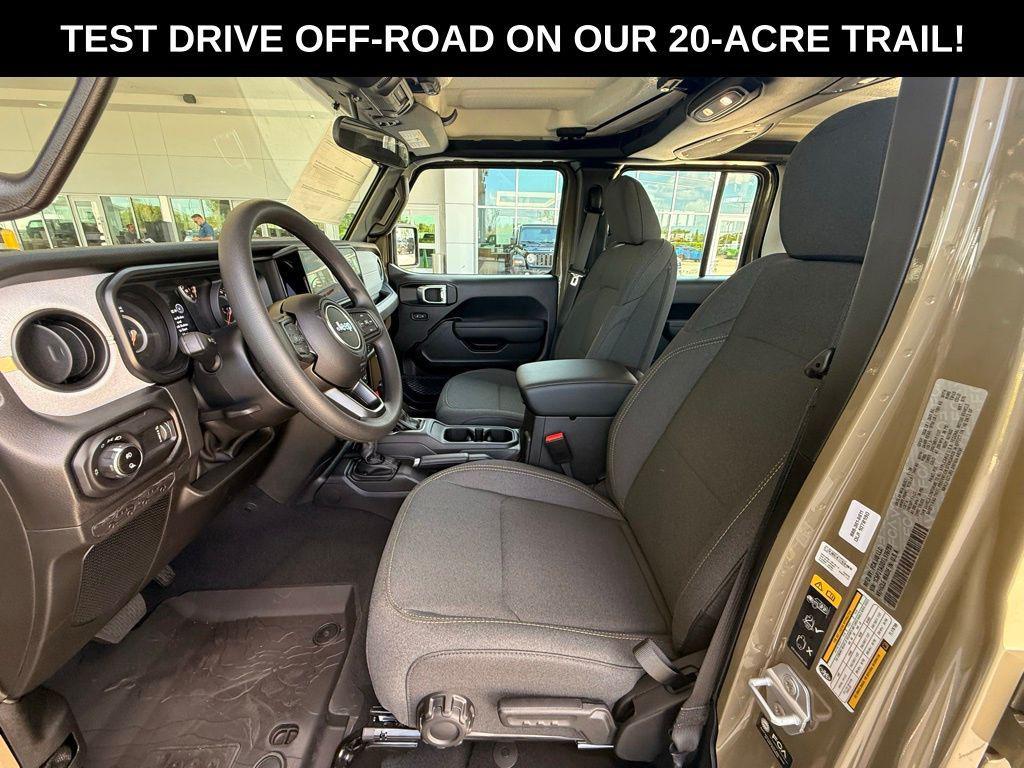 new 2026 Jeep Gladiator car, priced at $39,946