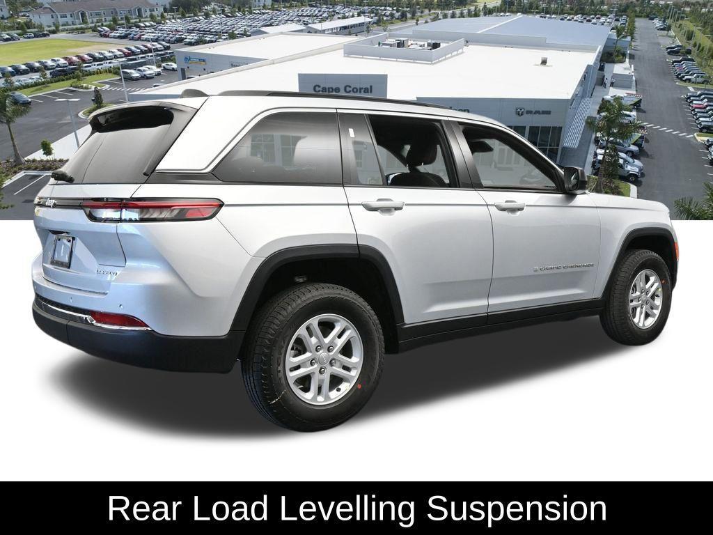 used 2024 Jeep Grand Cherokee car, priced at $27,904