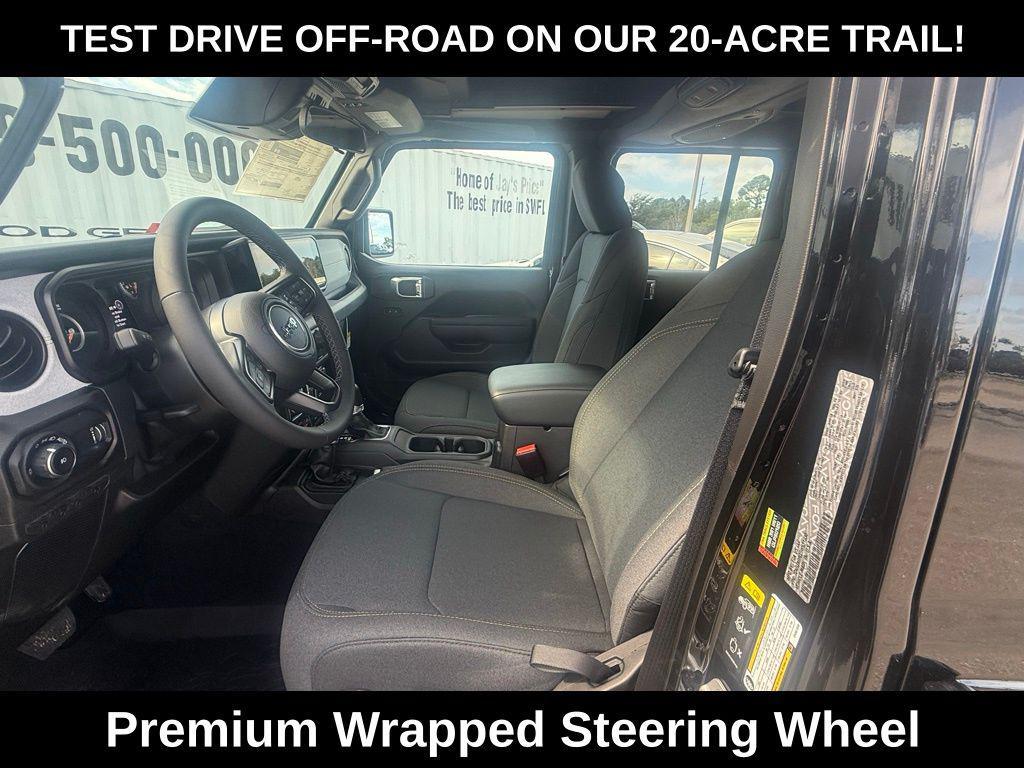 new 2025 Jeep Wrangler car, priced at $45,275