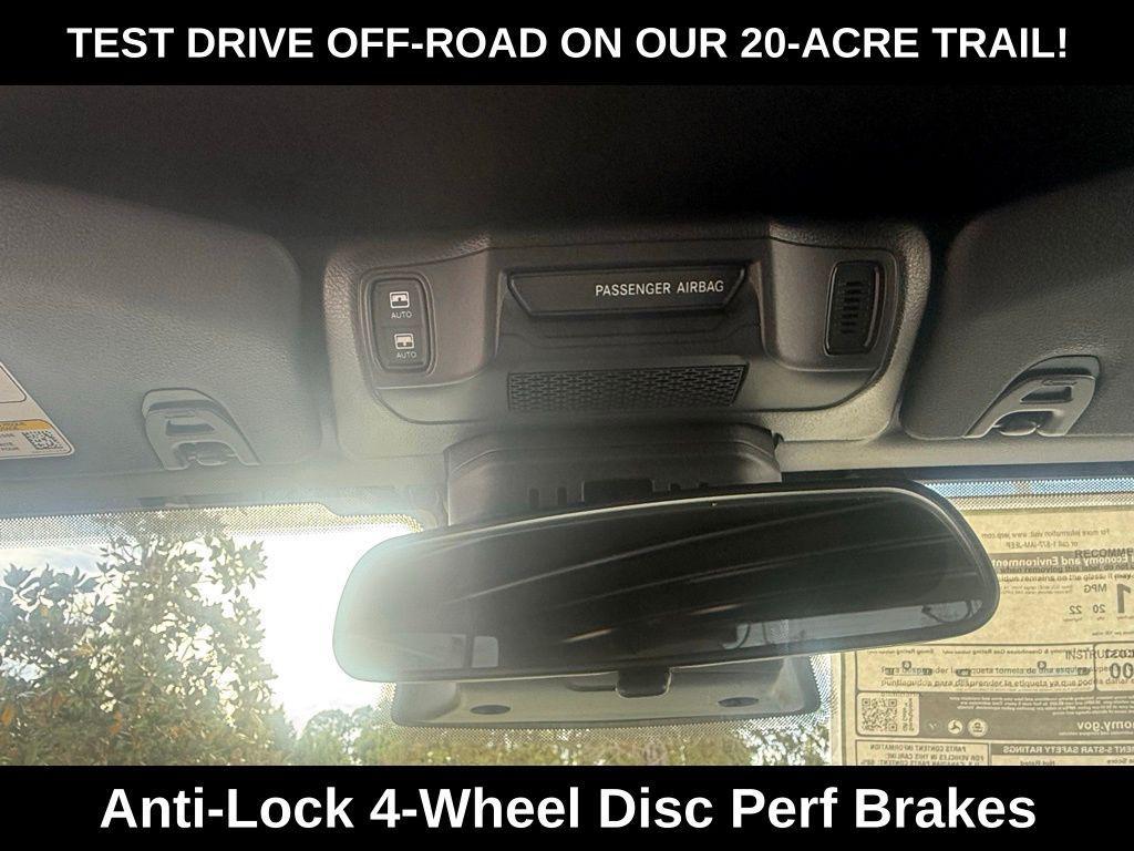 new 2025 Jeep Wrangler car, priced at $45,275