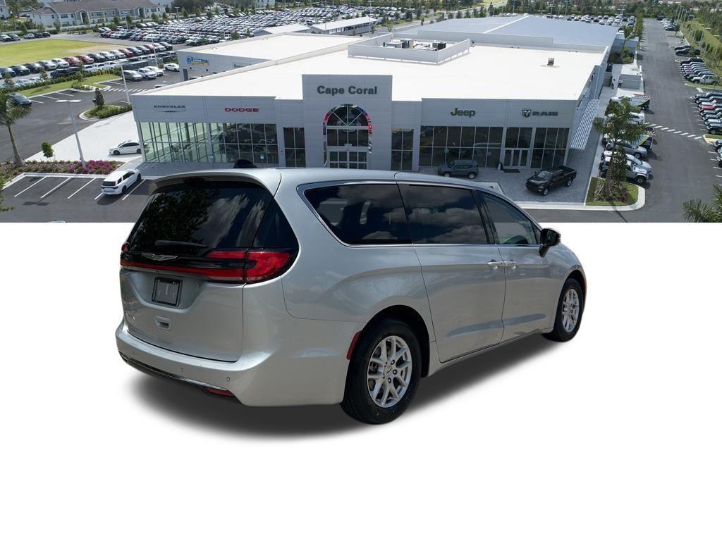 used 2023 Chrysler Pacifica car, priced at $23,591