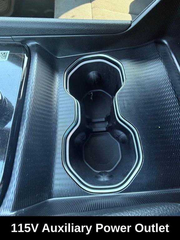 new 2025 Jeep Grand Cherokee car, priced at $38,730