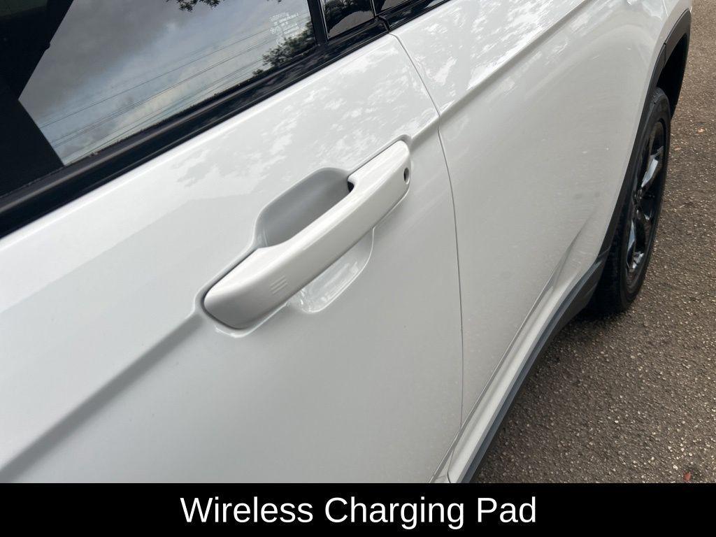 used 2023 Jeep Grand Cherokee L car, priced at $22,900