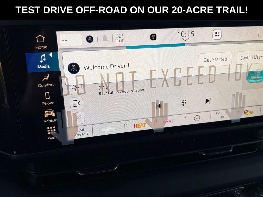 new 2026 Jeep Gladiator car, priced at $49,770