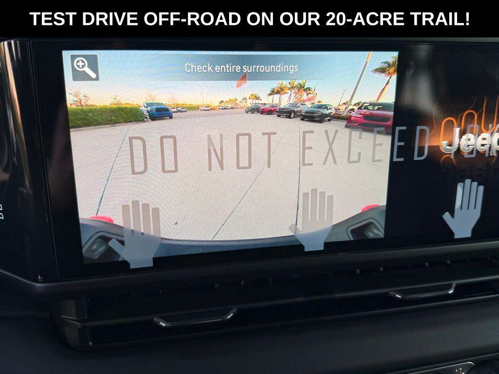 new 2026 Jeep Gladiator car, priced at $49,770