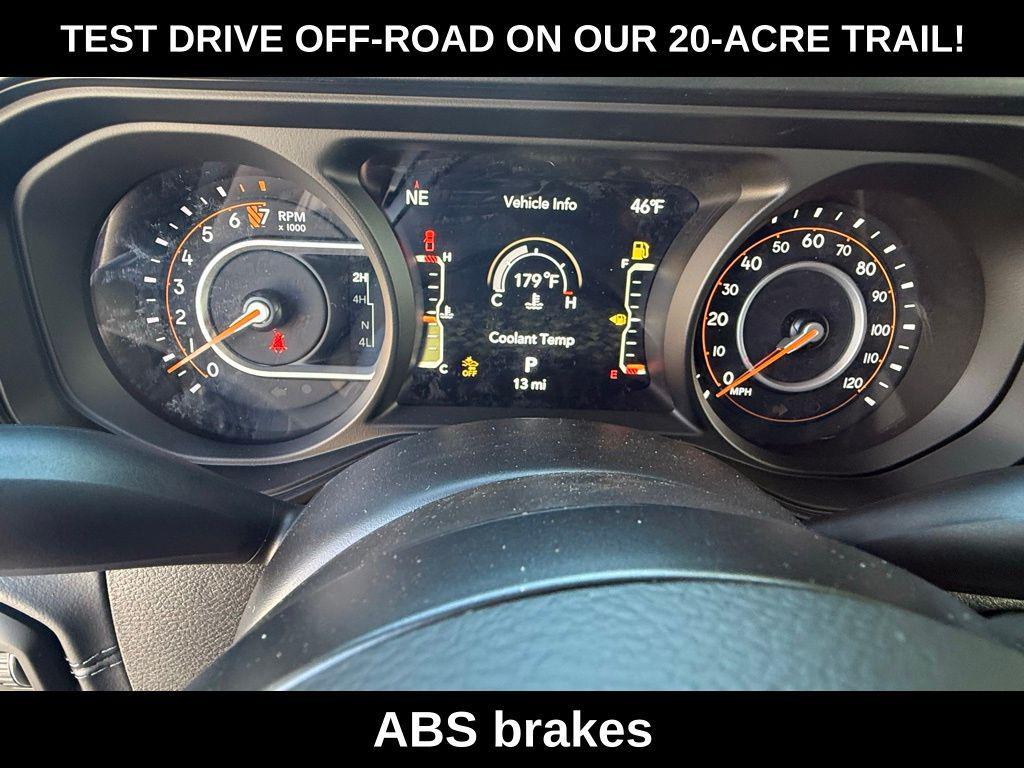 new 2026 Jeep Gladiator car, priced at $48,725