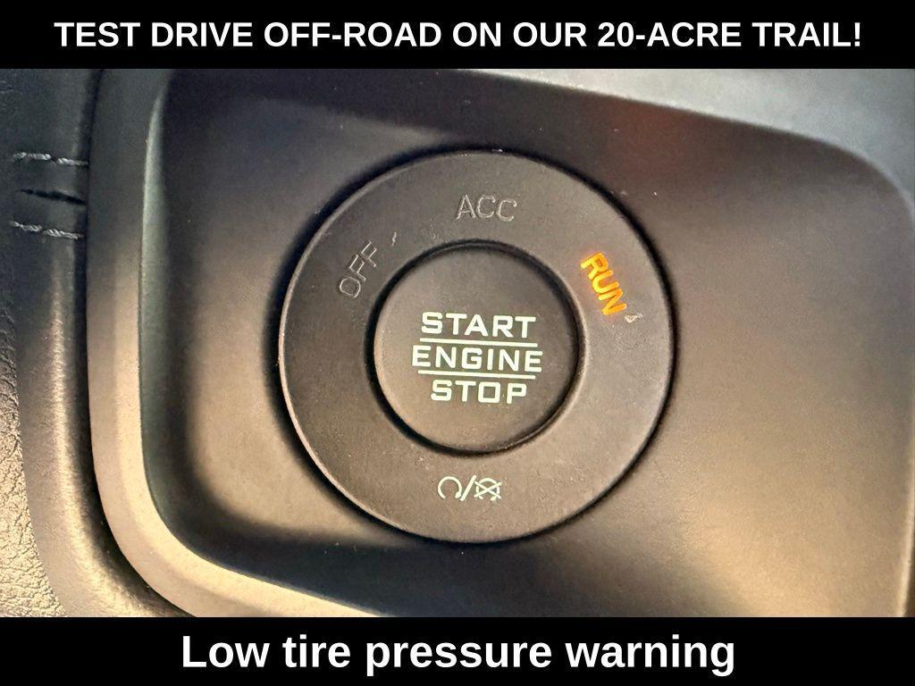 new 2026 Jeep Gladiator car, priced at $48,725