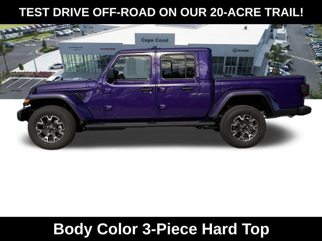 new 2026 Jeep Gladiator car, priced at $48,725