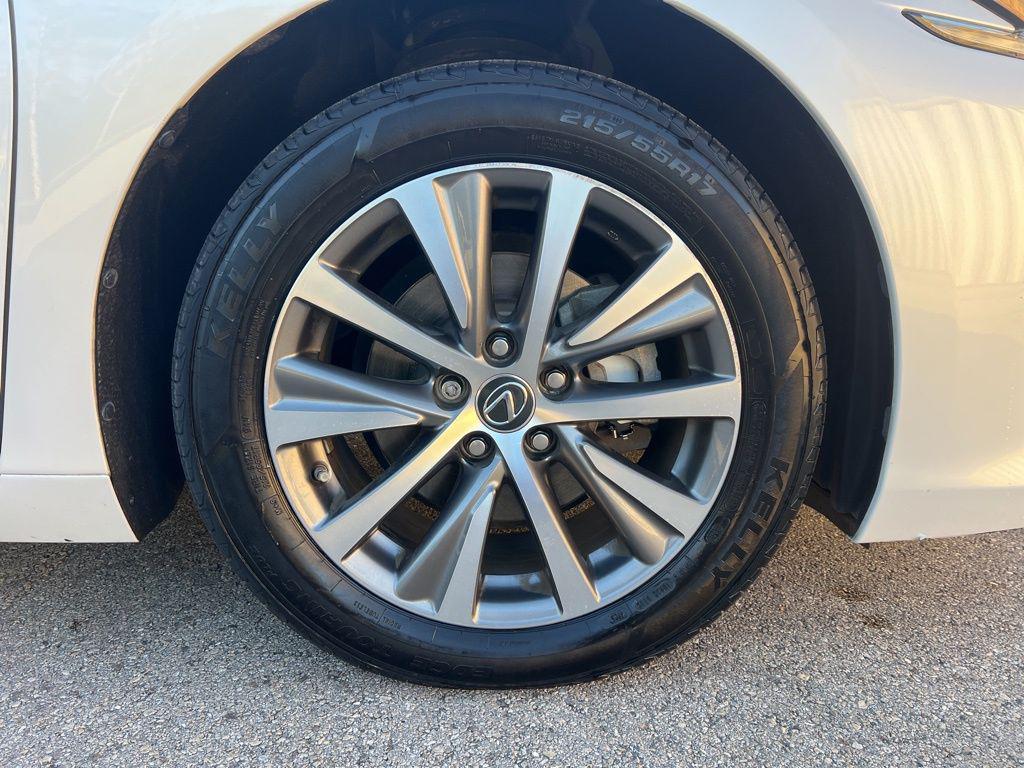 used 2020 Lexus ES 350 car, priced at $27,763