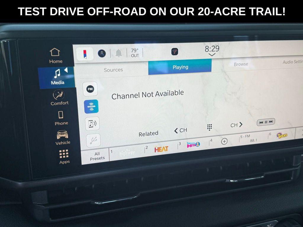 new 2026 Jeep Gladiator car, priced at $38,540