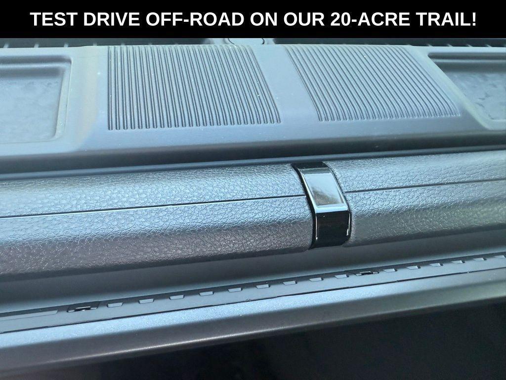 new 2026 Jeep Gladiator car, priced at $38,540