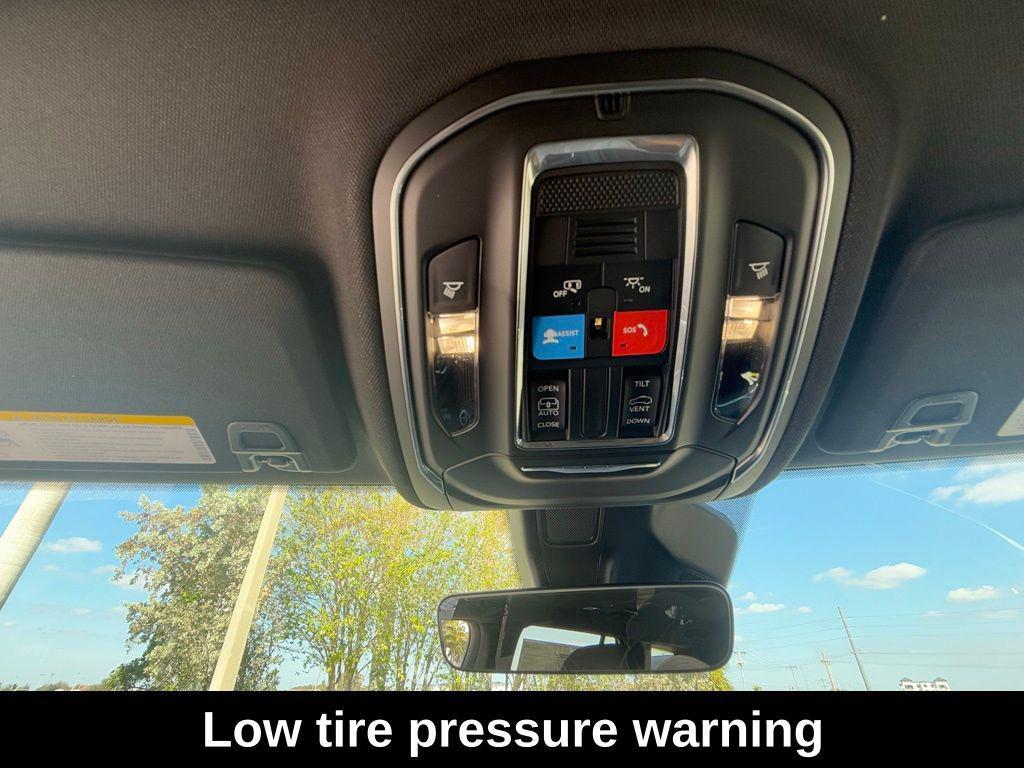 new 2025 Jeep Grand Cherokee L car, priced at $34,125