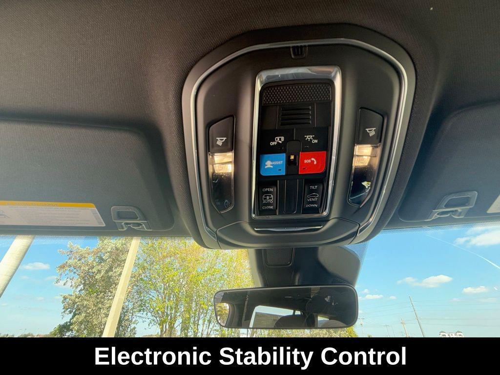 new 2025 Jeep Grand Cherokee L car, priced at $32,125