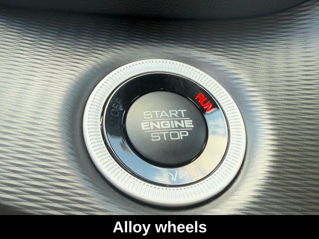 new 2025 Jeep Grand Cherokee L car, priced at $32,125