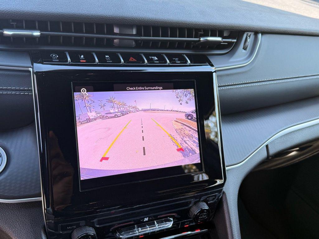 new 2026 Jeep Grand Cherokee car, priced at $36,230