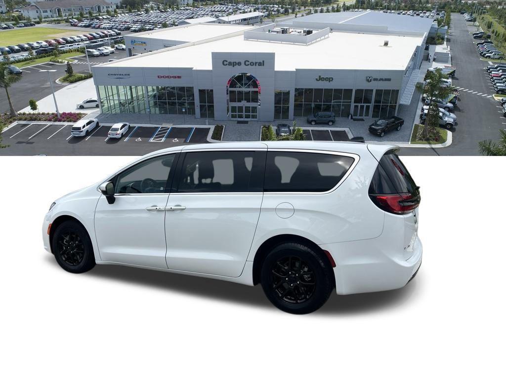 used 2023 Chrysler Pacifica car, priced at $25,787