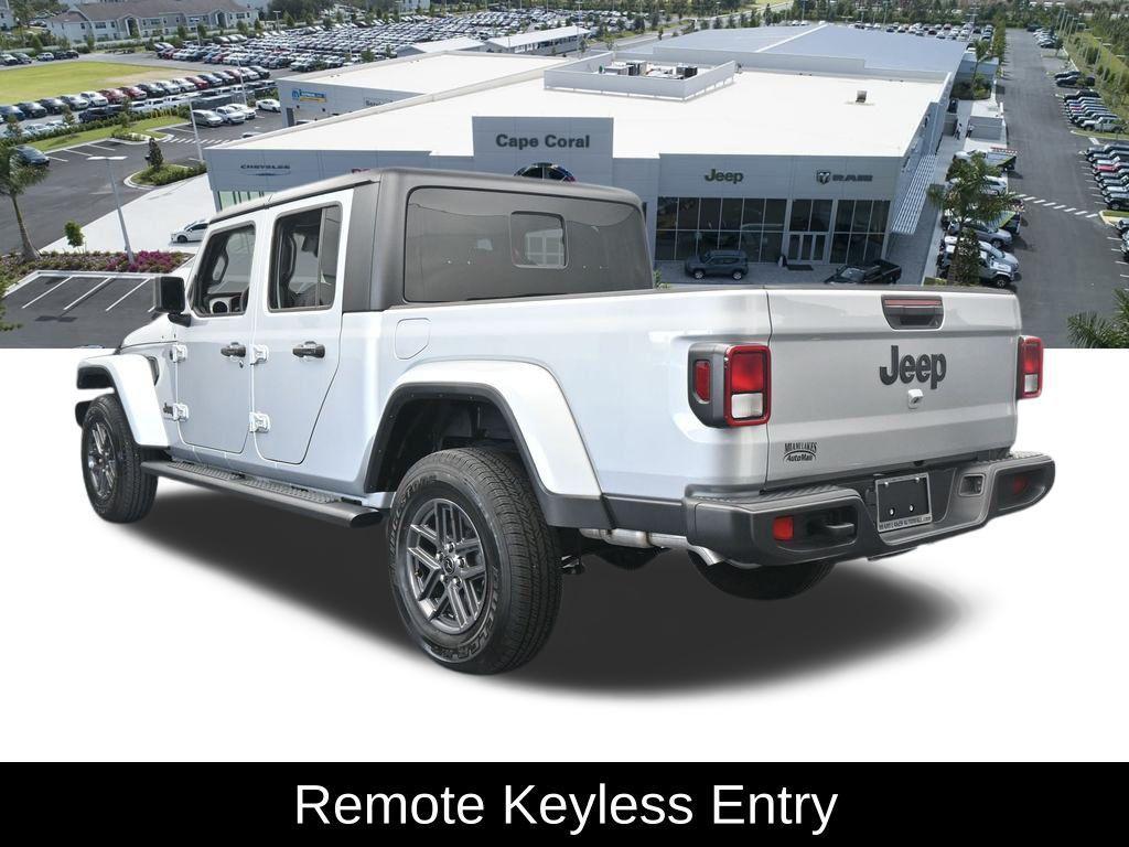 used 2024 Jeep Gladiator car, priced at $35,914