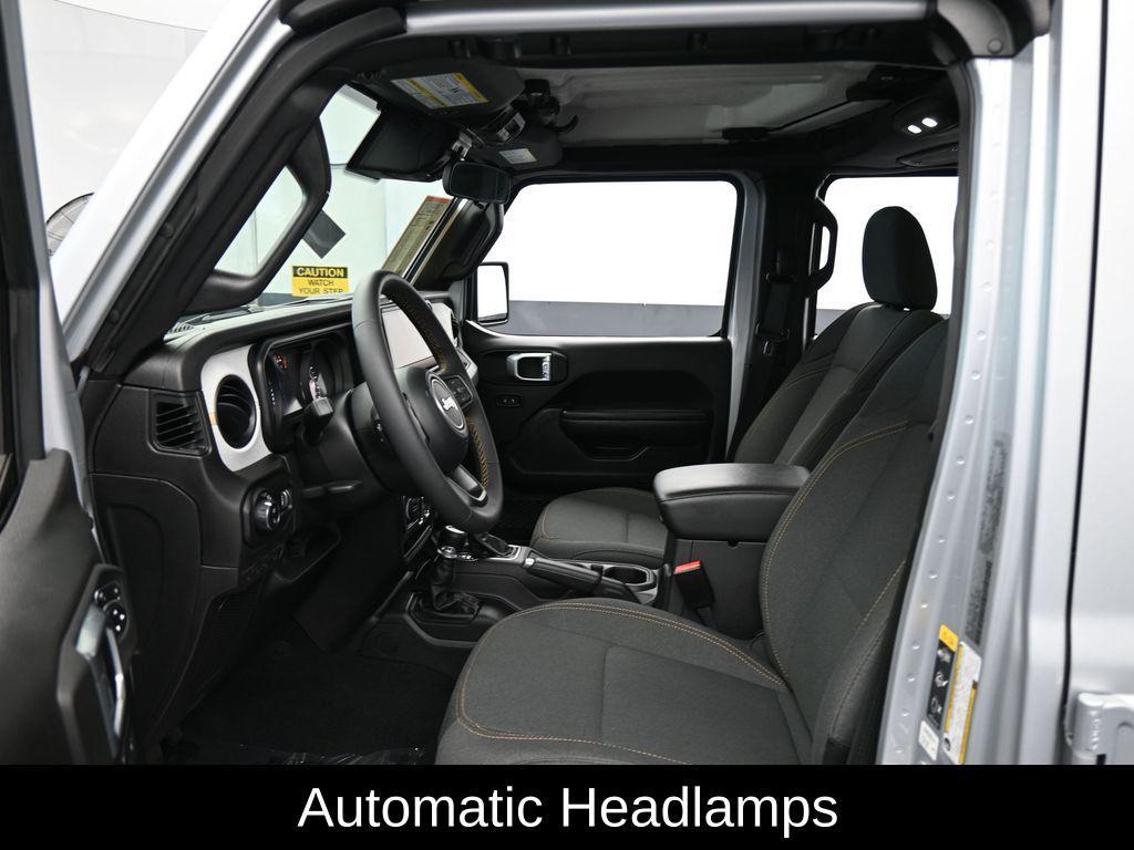 used 2024 Jeep Gladiator car, priced at $35,914