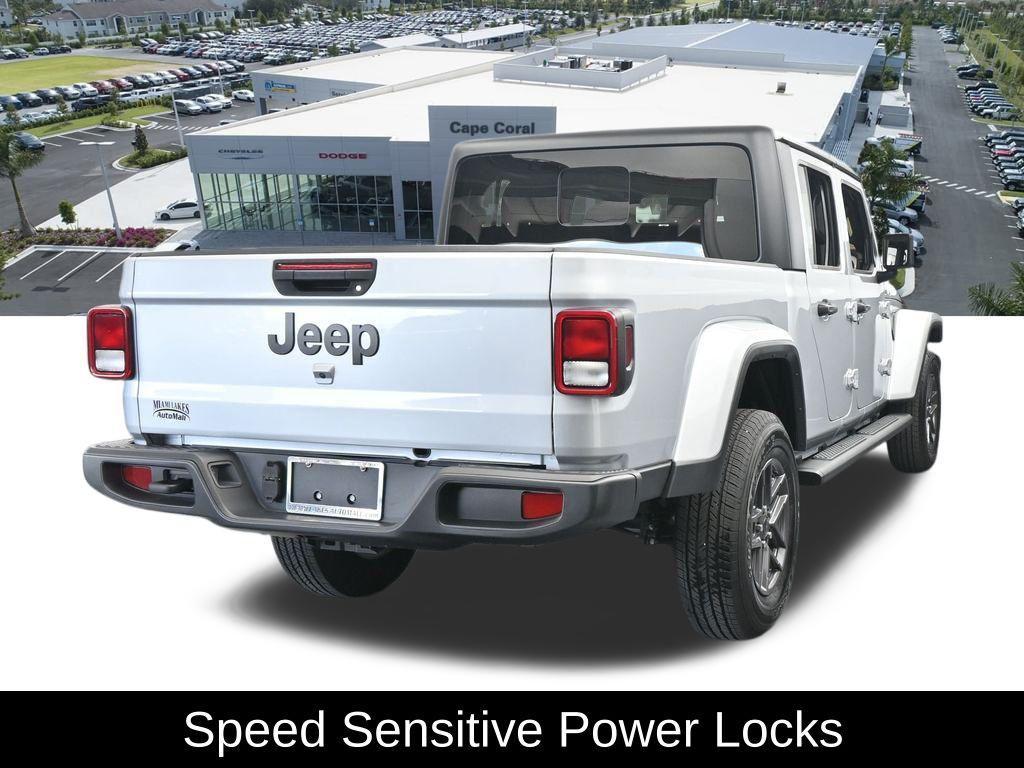 used 2024 Jeep Gladiator car, priced at $35,914