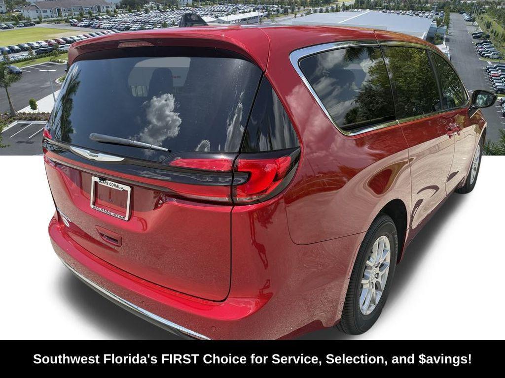 new 2026 Chrysler Pacifica car, priced at $34,955