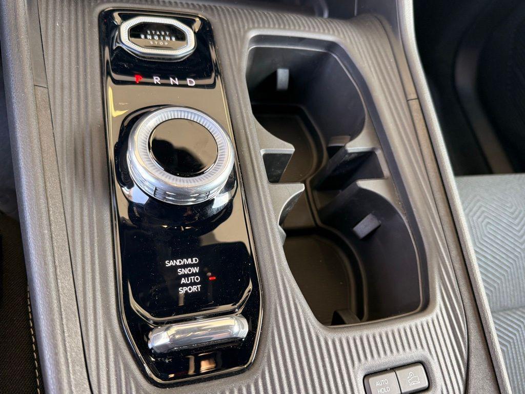 new 2026 Jeep Cherokee car, priced at $38,066
