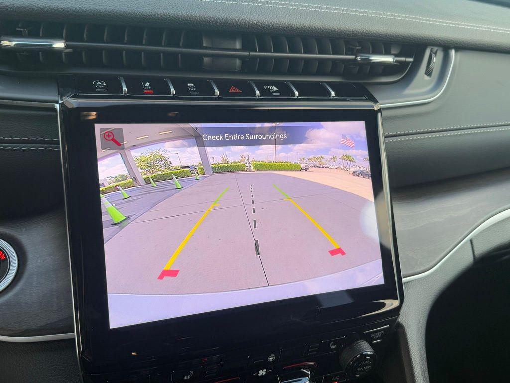 new 2025 Jeep Grand Cherokee L car, priced at $42,375