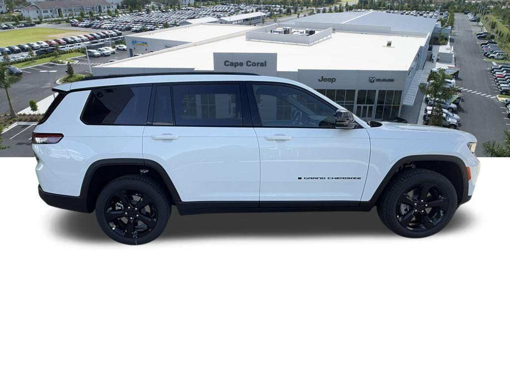 new 2025 Jeep Grand Cherokee L car, priced at $42,375
