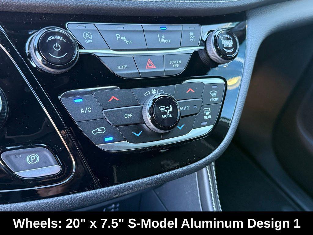 new 2026 Chrysler Pacifica car, priced at $45,120