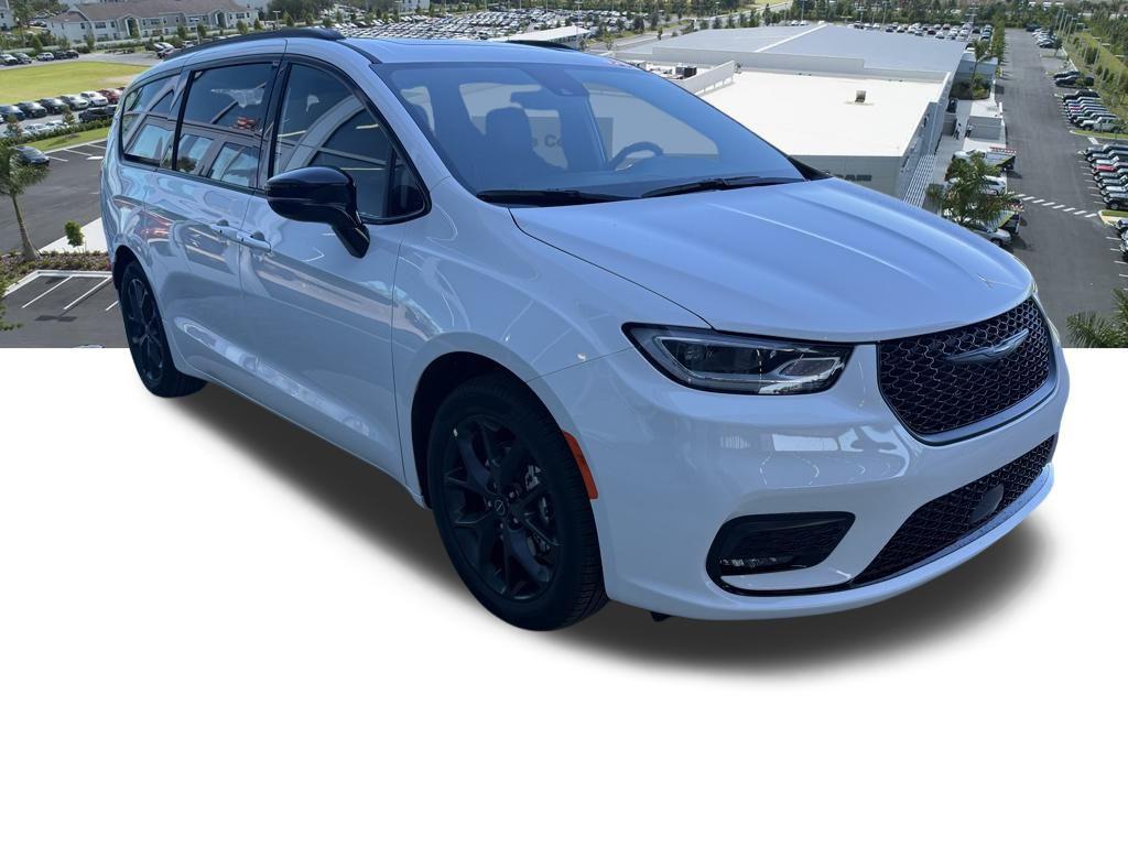 new 2026 Chrysler Pacifica car, priced at $45,120