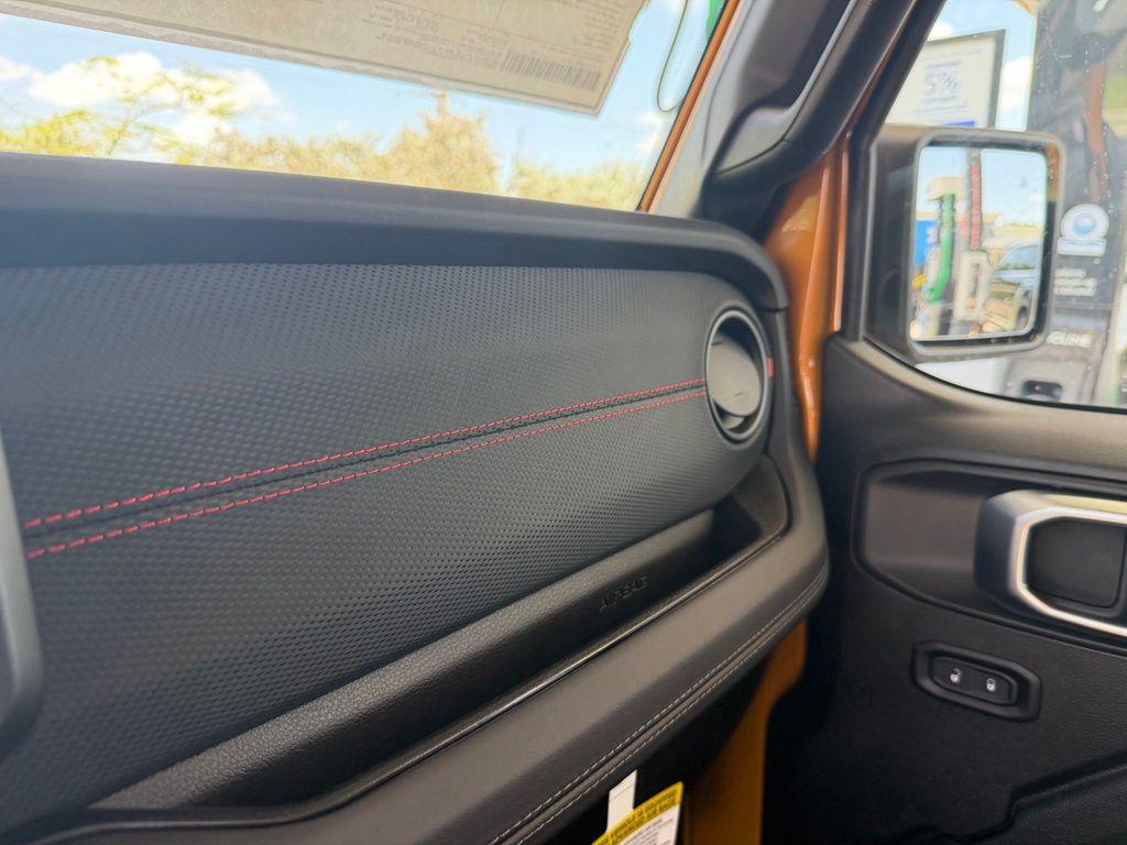 new 2026 Jeep Gladiator car, priced at $53,753