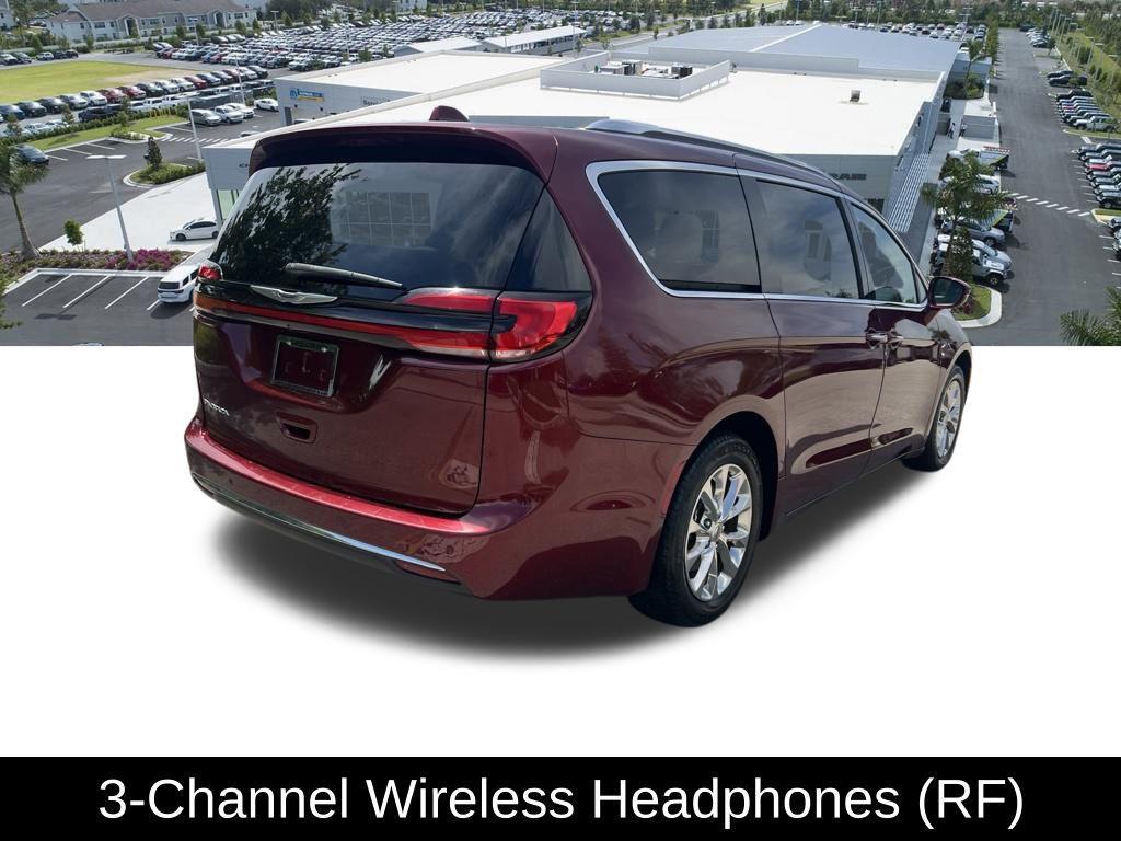 used 2021 Chrysler Pacifica car, priced at $21,382