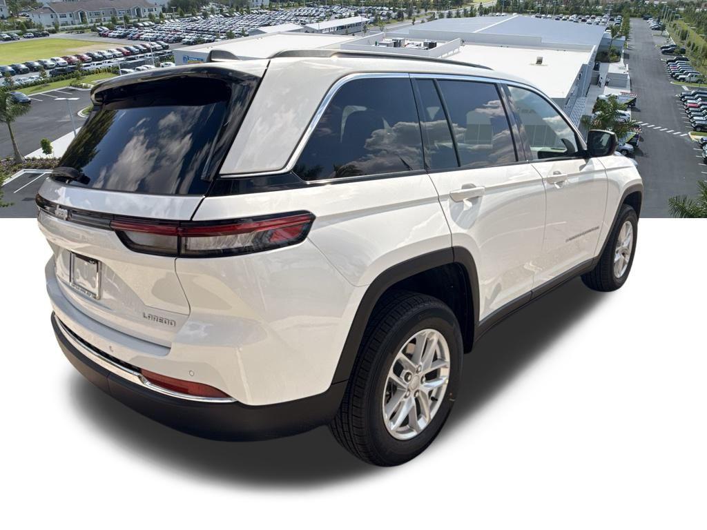 new 2026 Jeep Grand Cherokee car, priced at $37,215
