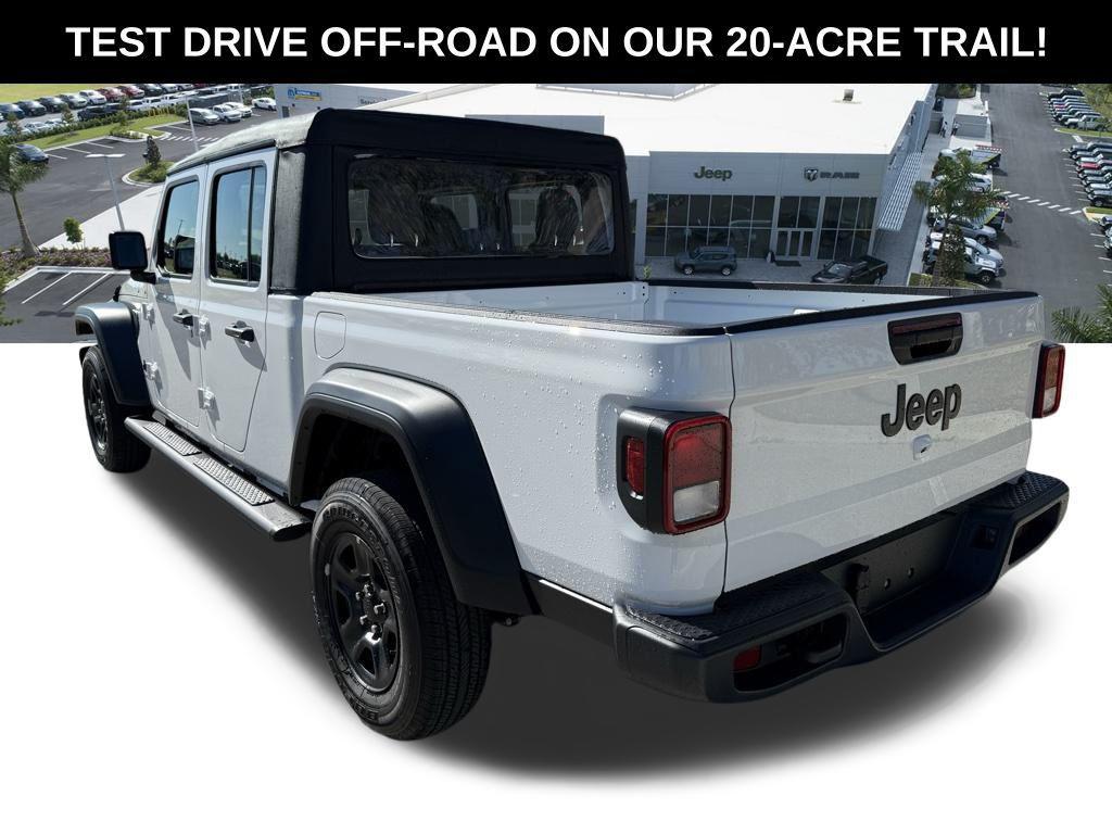 new 2026 Jeep Gladiator car, priced at $37,945
