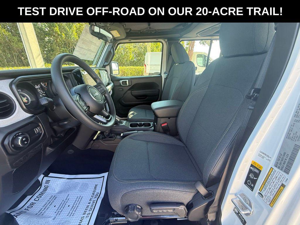 new 2026 Jeep Gladiator car, priced at $37,945